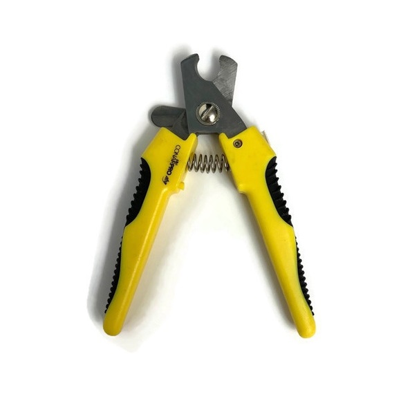 Dog Grooming Supplies Nail Clippers and Shedding Blade - Picture 4 of 9